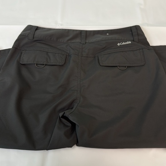 Columbia Women's Gray Capris - Picture 3 of 4
